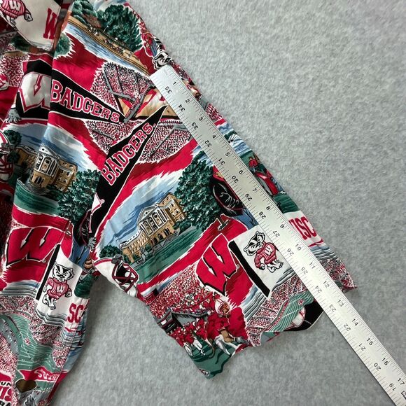 Reyn Spooner Sports Wisconsin Badgers Shirt Mens M Hawaiian Aloha Rayon Campus - Picture 4 of 11